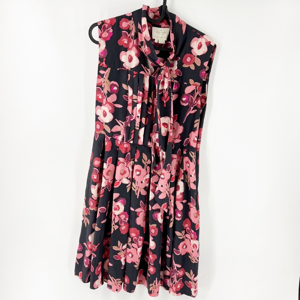 Kate Spade 100% Silk Black And Pink Floral SHADOW BUDS Pleated Dress SIZE 8
